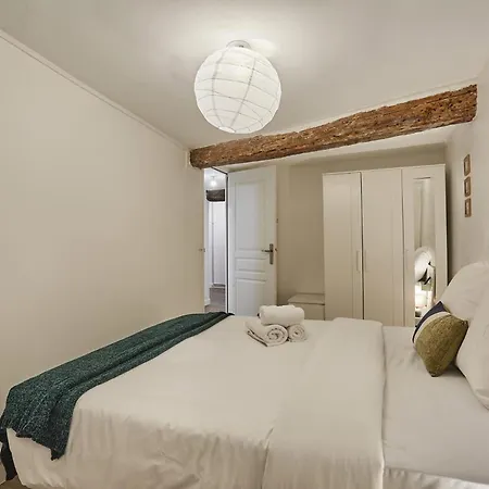 Apartment Superb In The Center Of By Stusioprestige